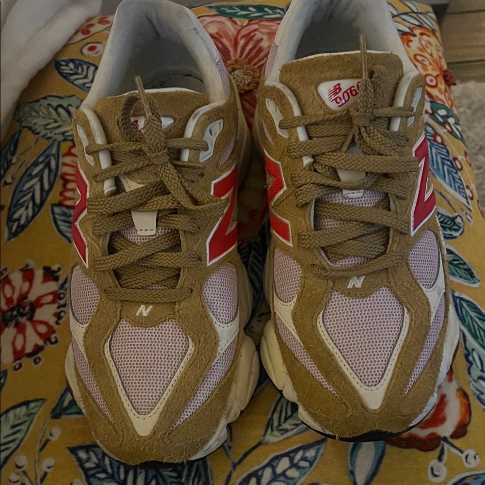 New Balance - Women’s Beige and Red Sneakers